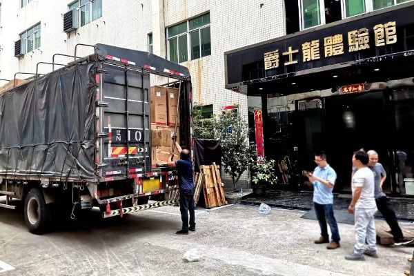 山東淄博文化廣電新聞出版局采購了爵士龍民用音響民用廣場舞音響