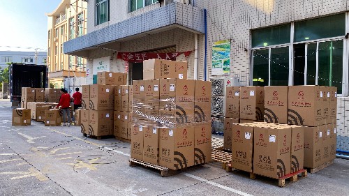 100套戶(hù)外拉桿音響成功發(fā)貨云南麗江，好音效認(rèn)準(zhǔn)爵士龍！